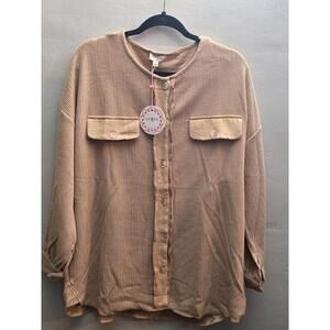 Umgee
Size: Medium
Condition: New With Tags (NWT)